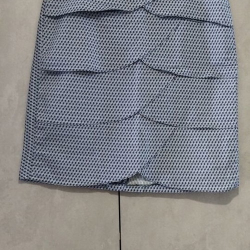 Skirt size L new