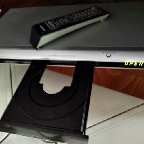 Samsung DVD Player DVD-P370 used with original remote and SCART