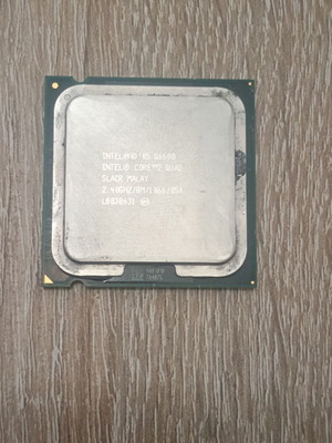 Core 2 Quad 2.4GHz processor like new, functional