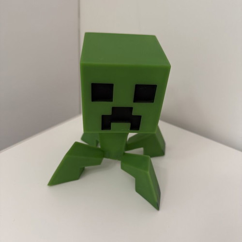 Minecraft Creeper figure like new, collectible decorative