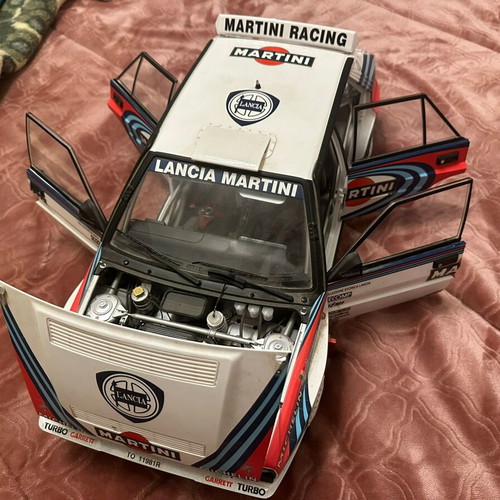 Lancia Delta Integrale Martini Racing 1:8 Hachette collectible like new
