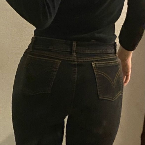 KINO dark blue jeans like new with slight flare