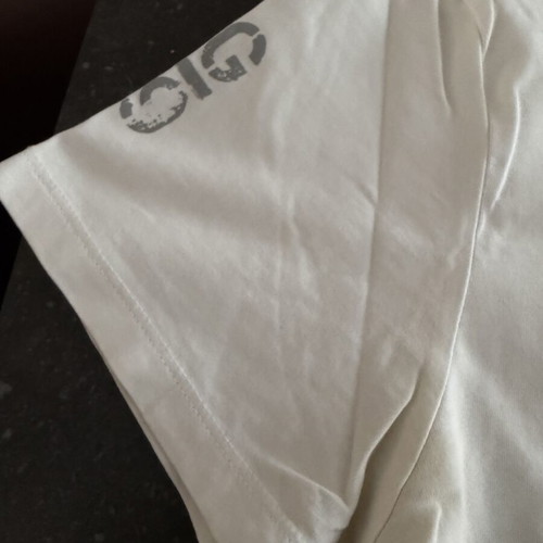 Navy & Green T-shirt, M, white and beige