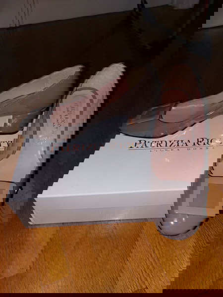 Γόβες δερμάτινες καινούργιες 37 νούμερο.