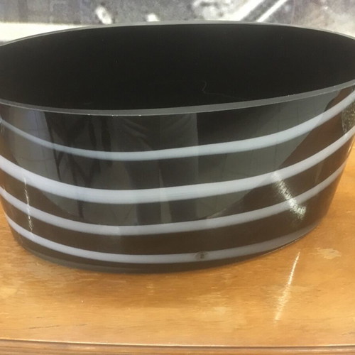 Oval glass vase new, quite heavy, hand-blown