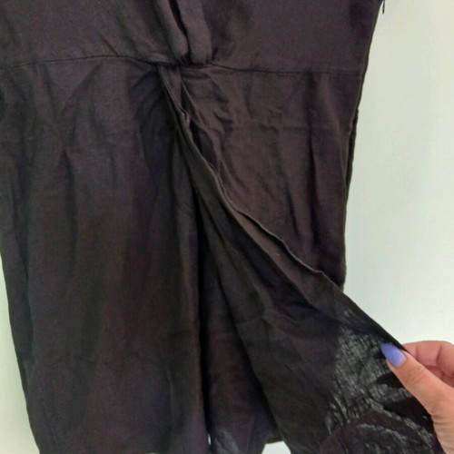 Mango mini dress with V neck collar size large new, black, linen viscose
