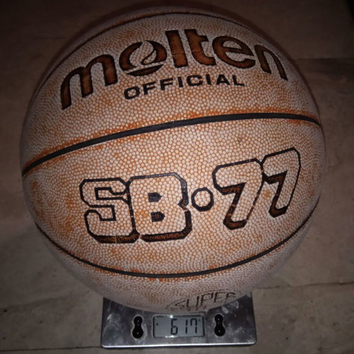 Molten SB-77 Vintage 1992 Basketball collectible used, made in Japan