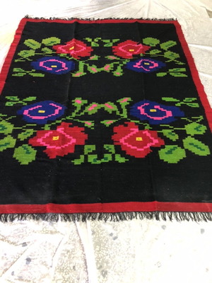 Wool rug with loom design 1960 new, size 2x1.60