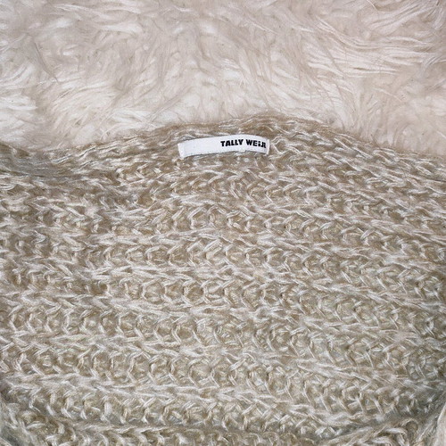 Tally Weijl knitted neck scarf like new, beige ecru