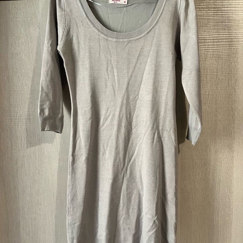 Pink Woman blouse medium gray like new with 3/4 sleeves