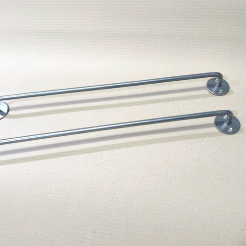 Rail hanger 50cm set of 2 pieces like new, metal