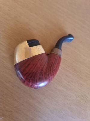 Gas lighter pipe used