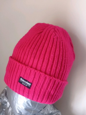 Плетена шапка Stamion в цикламено с изолация Thinsulate леко употребявана