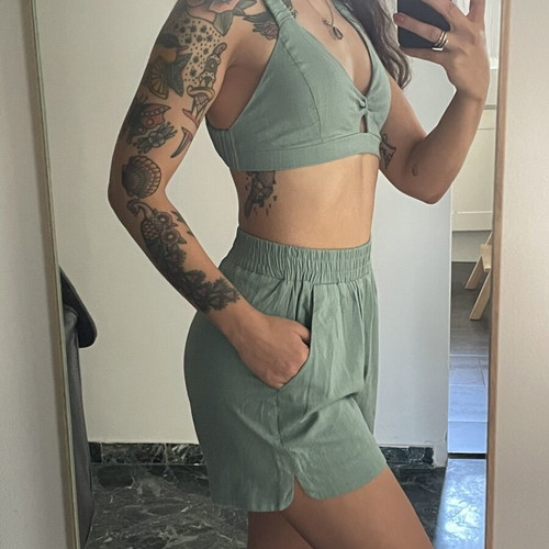Mind Matter set shorts and bralette like new, green and turquoise