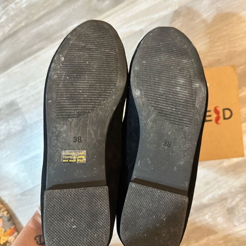 Keep Fred black ballet flats with pearls, castor texture, like new