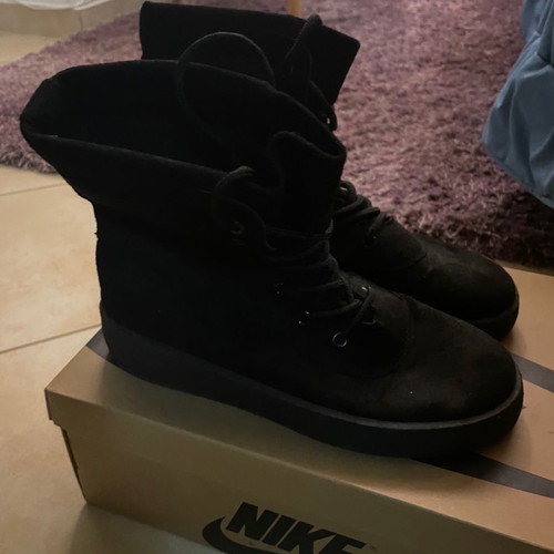 Women's black ankle boots like new with laces size 38