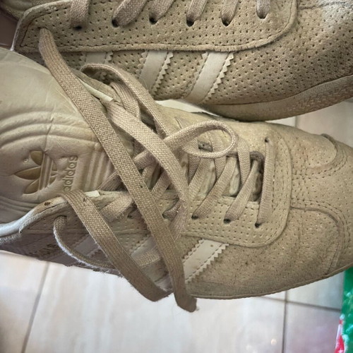 Gazelle Adidas athletic shoes used, size 38, beige