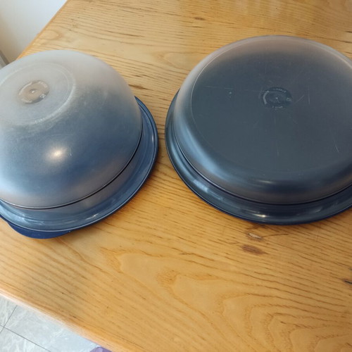 Tupperware storage bowls, 3.5L and 2L, airtight