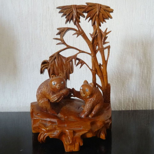 Wood carving with possums like new, Australian made