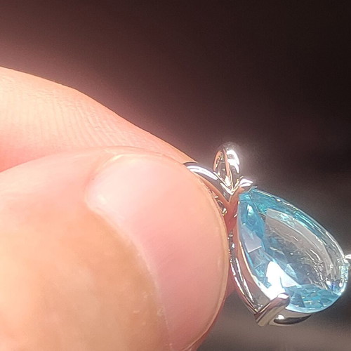 Women's necklace with blue gemstone