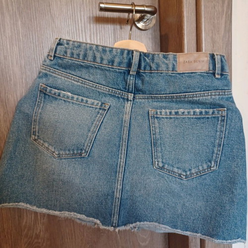 Zara denim skirt like new, size 12/xsmall, blue