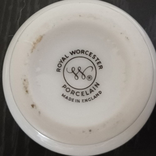 Vintage Royal Worcester June Garland porcelain egg coddler, like new