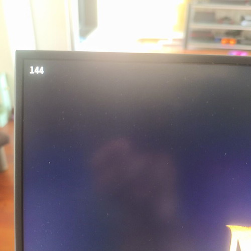 Lipa Portable Monitor 17.3" 1080p 144Hz HDR AMD FreeSync VRR like new
