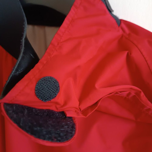 Waterproof jacket like new, windproof for sailing and water sports, size XS