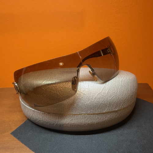 Burberry 3037 women's sunglasses, gold accents