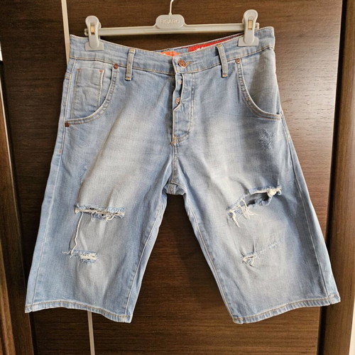 Men's denim shorts stonewashed like new, size w 36