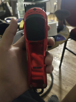Boosted Gamma μηχανή κουρέματος barber με μπέρτα και ψαλίδια