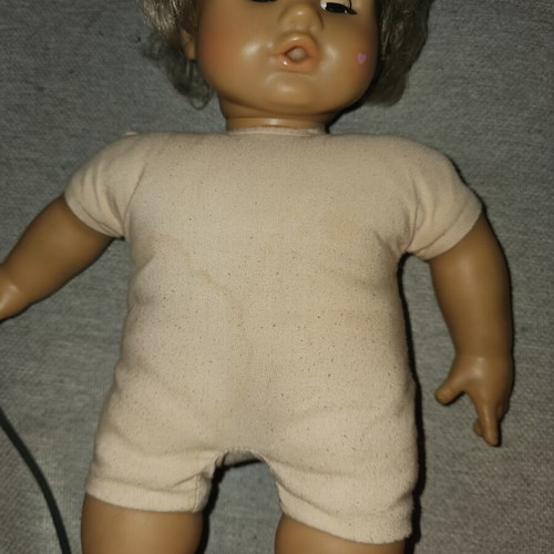 Mattel Talking Doll 1995 used with electronic mechanism and pink heart