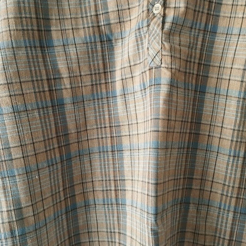 Aris women's shirt like new, size L/40/12