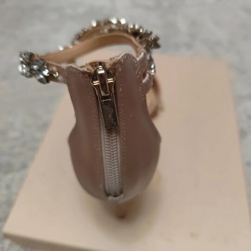 Badgley Mischka bridal shoes size 39 like new, pink sandals