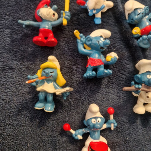 Peyo Smurfs figures used, full set