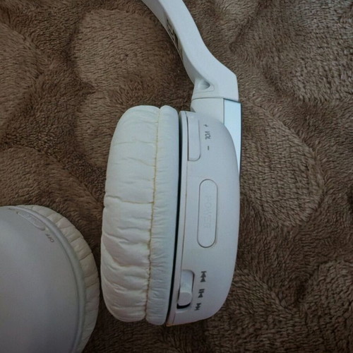 Sony DR-BTN200 Bluetooth headphones like new with ear pads