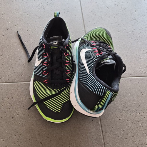 Nike Free running shoes size 42, multicolor