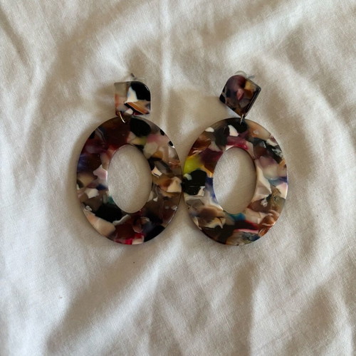 Dangling earrings like new