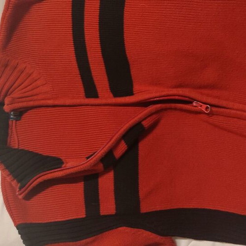 Tantum ON men's zipper sweater size M like new, red and black