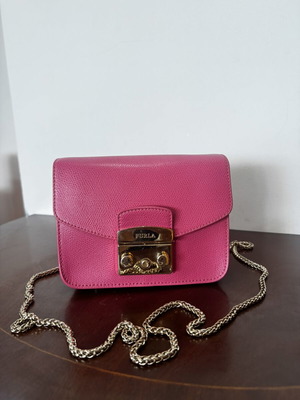 Furla Metropolis shoulder bag like new, pink