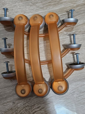 Furniture handles like new, set of 6 pieces