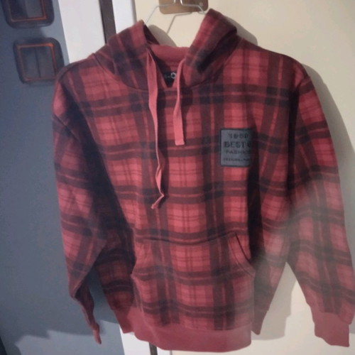 Hoodie used, size medium, red