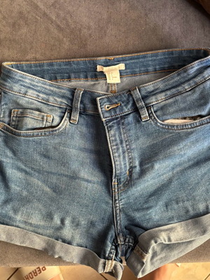 Σορτς γυναικείο H&M μπλε μεταχειρισμένο, καλή κατάσταση, μέγεθος S