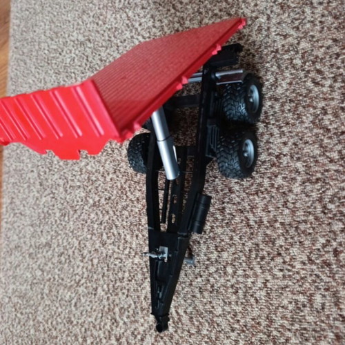 Bruder tipping trailer used, missing side panels
