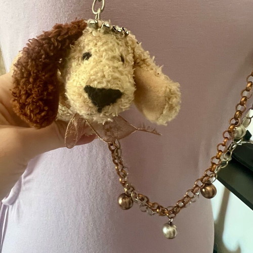 Necklace with dog like new, multicolored