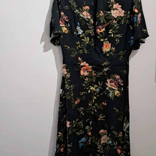 Dress size S 36 8 with floral pattern