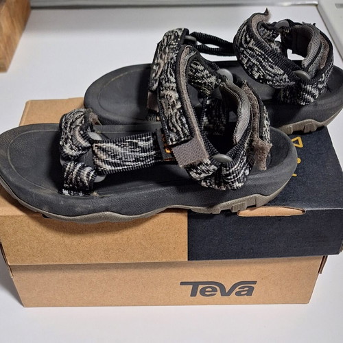 Teva kids sandals size 24/25, black