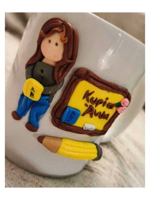 Κούπα χειροποίητη για δασκάλα με σχέδιο cupcake και όνομα