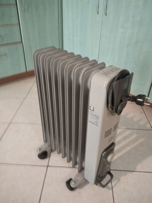 Καλοριφέρ λαδιού Einhell MR 920/2 2000 W, ελάχιστα χρησιμοποιημένο