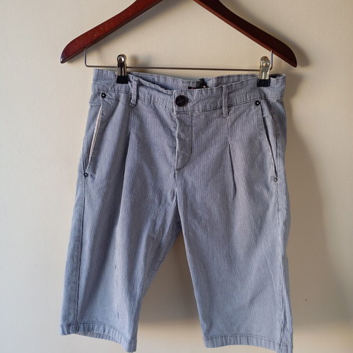Abercrombie & Fitch men's bermuda shorts like new, gray and white stripes W30